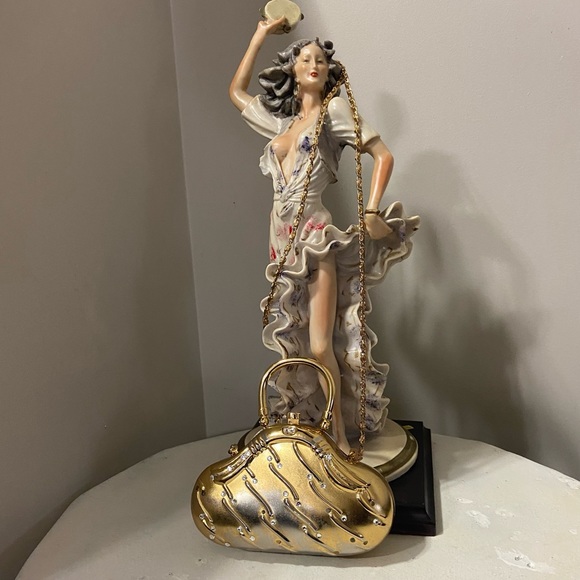 Vintage Style Paris women gold tone and white rhinestone metal case purse. Used. - Picture 14 of 16